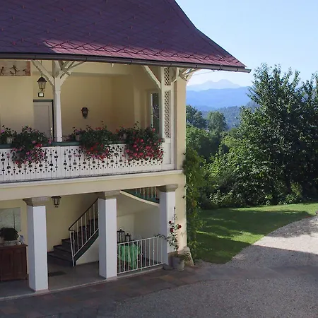 Strussnighof Pensionat 3*