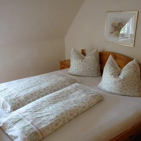 بيت ضيافة Landhaus Strussnighof