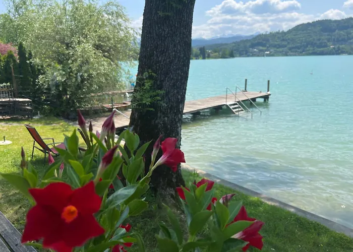 Strussnighof בית הארחה