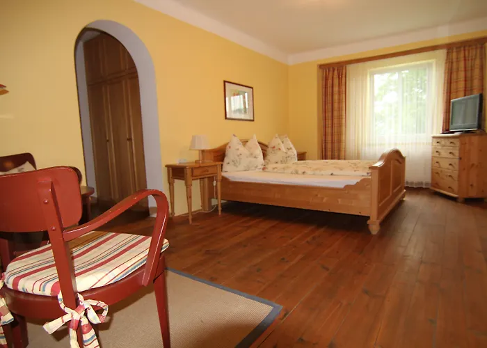 Strussnighof Guest house Portschach am Woerthersee